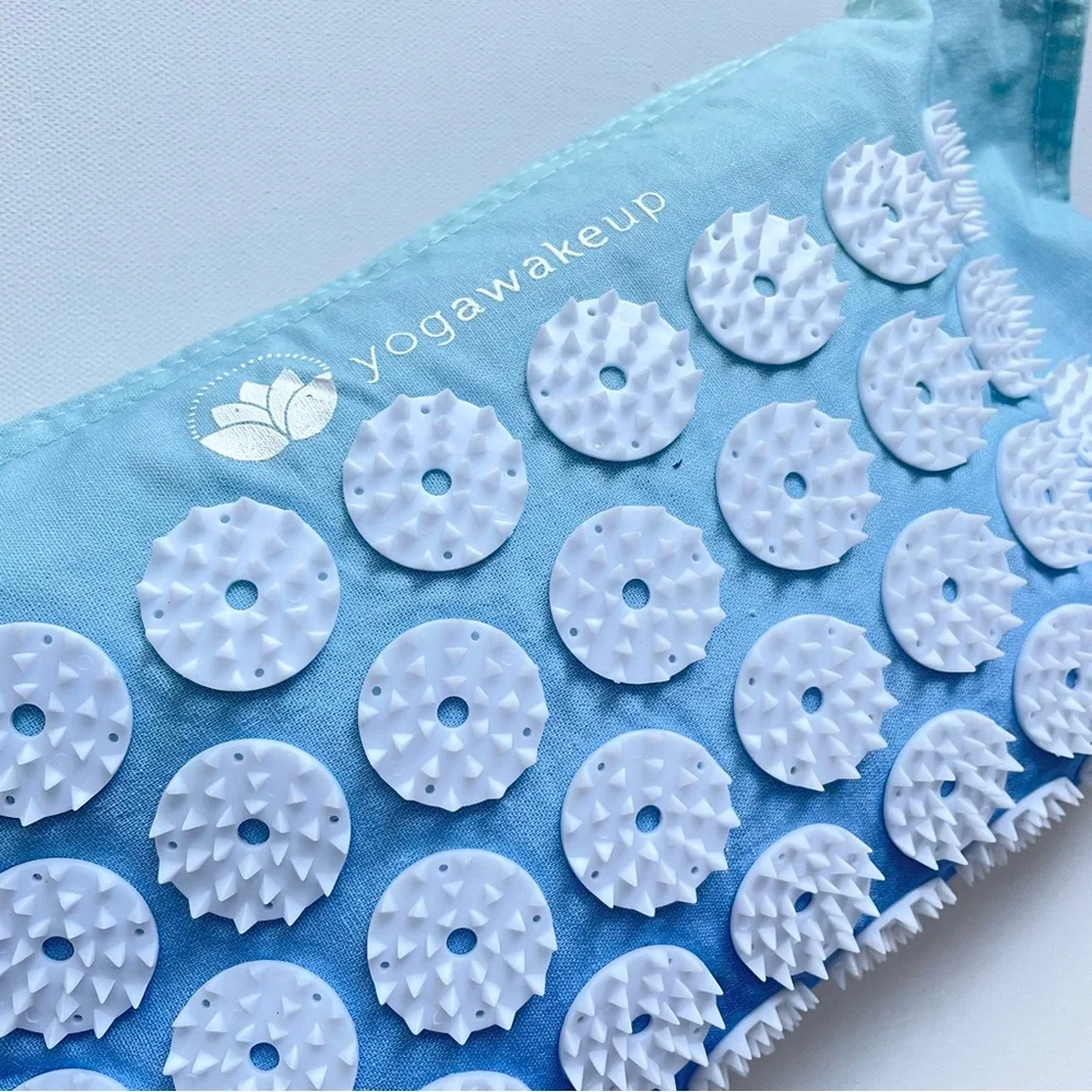 YogAwakeUp Acupressure Yoga Pillow NWOT - Picture 3 of 6